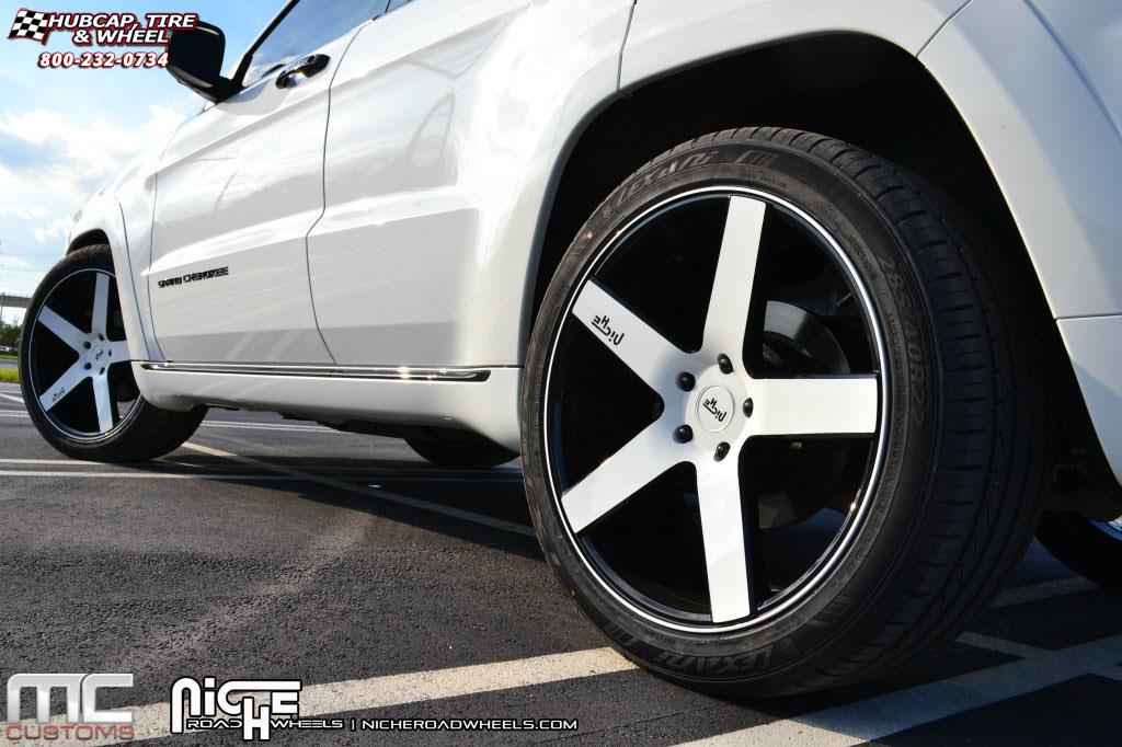 vehicle gallery/jeep grand cherokee niche milan m134  Black & Machined with Dark Tint wheels and rims